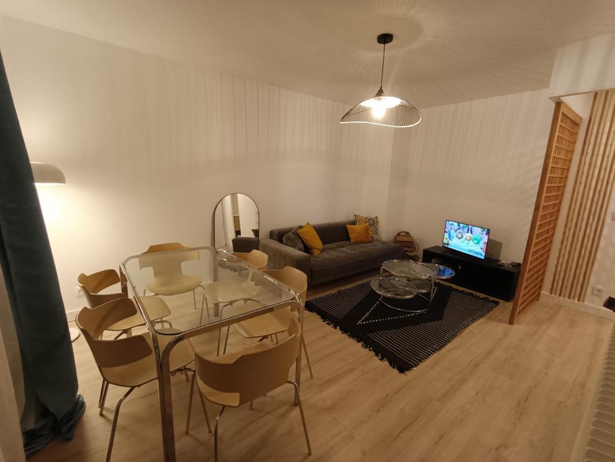 Chelles Centre Ville 2 Chambres Pres Des Bords De Marne 10 Minutes A Pieds De La Gare De Chelles-Gournay 5 Minutes De La Gare De Vaires-Sur-Marne 20 Minutes De Disneyland Jusqu'A 5 Couchages Possibles Luaran gambar