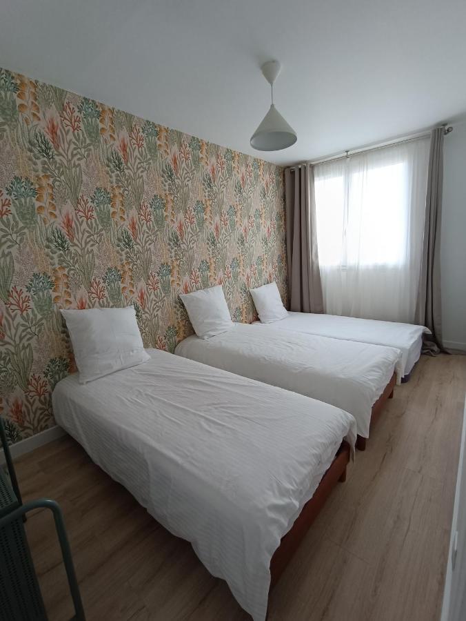 Chelles Centre Ville 2 Chambres Pres Des Bords De Marne 10 Minutes A Pieds De La Gare De Chelles-Gournay 5 Minutes De La Gare De Vaires-Sur-Marne 20 Minutes De Disneyland Jusqu'A 5 Couchages Possibles Luaran gambar