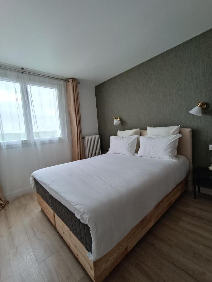 Chelles Centre Ville 2 Chambres Pres Des Bords De Marne 10 Minutes A Pieds De La Gare De Chelles-Gournay 5 Minutes De La Gare De Vaires-Sur-Marne 20 Minutes De Disneyland Jusqu'A 5 Couchages Possibles Luaran gambar