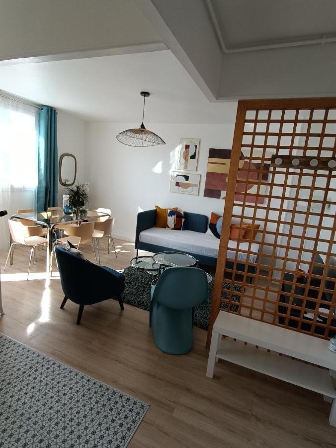 Chelles Centre Ville 2 Chambres Pres Des Bords De Marne 10 Minutes A Pieds De La Gare De Chelles-Gournay 5 Minutes De La Gare De Vaires-Sur-Marne 20 Minutes De Disneyland Jusqu'A 5 Couchages Possibles Luaran gambar