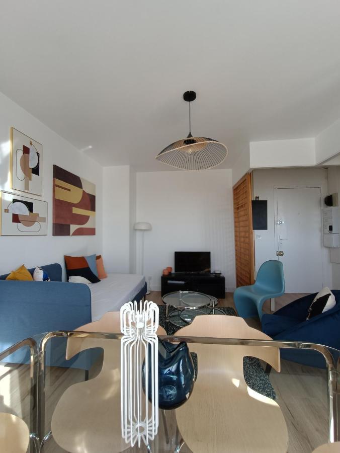 Chelles Centre Ville 2 Chambres Pres Des Bords De Marne 10 Minutes A Pieds De La Gare De Chelles-Gournay 5 Minutes De La Gare De Vaires-Sur-Marne 20 Minutes De Disneyland Jusqu'A 5 Couchages Possibles Luaran gambar